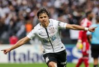 Corinthians anuncia retorno do atacante paraguaio Ángel Romero