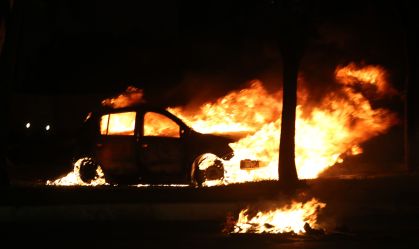 Brasília tem tumulto e ônibus queimados após tentativa de invasão à sede da PF