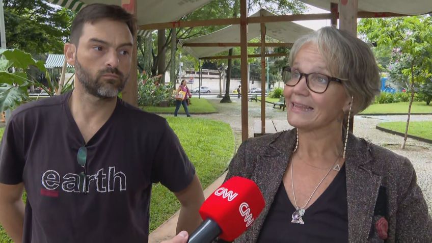 O casal Ramiro e Claudia Magalhães. que socorreu o ator Thiago Rodrigues no Rio de Janeiro / Rodrigo Baldoíno/CNN