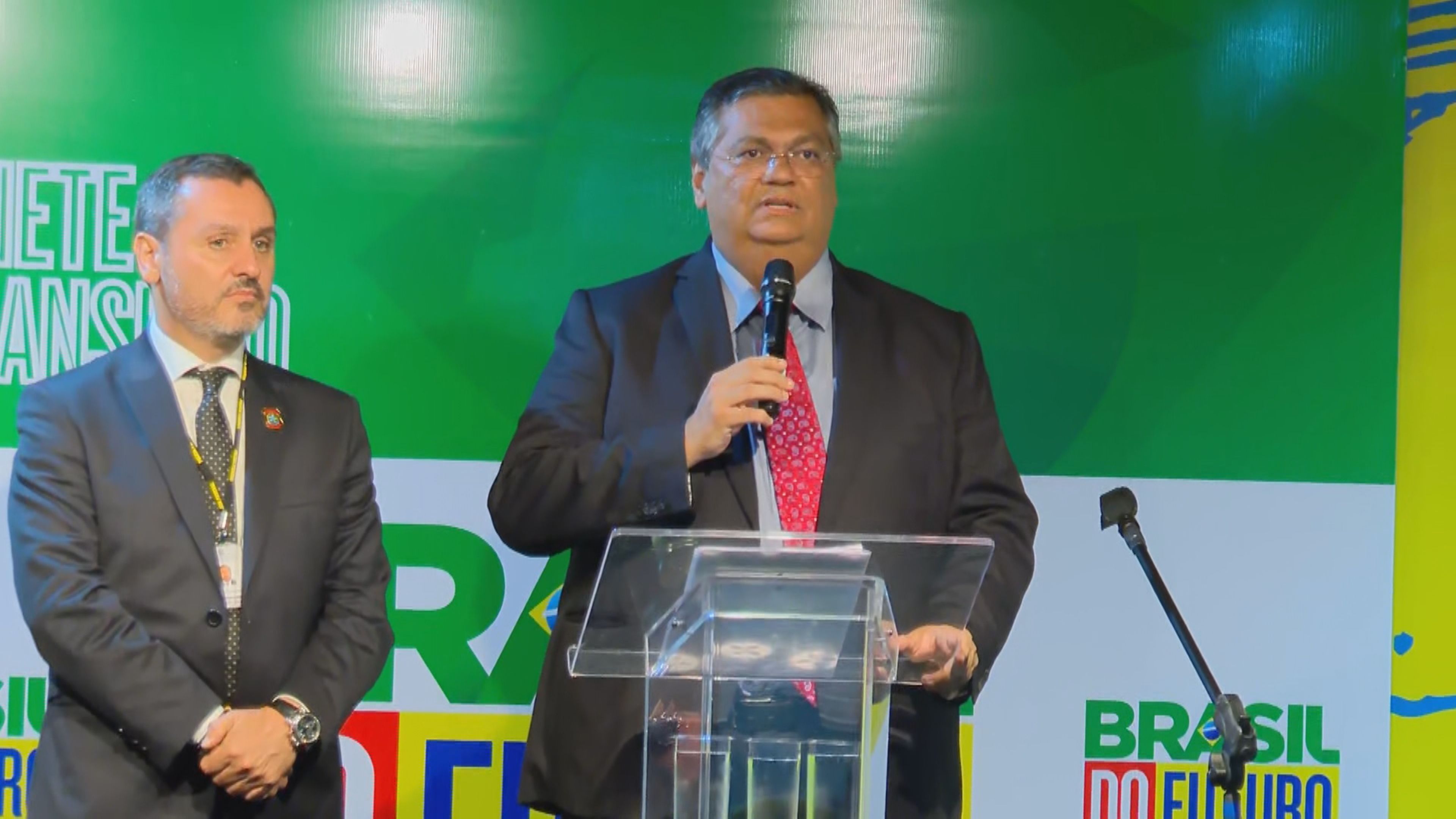 O futuro ministro da Justiça Flávio Dino (PSB-MA) e o futuro diretor-geral da Polícia Federal Andrei Rodrigues