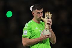 Emiliano Martínez, da Argentina, foi escolhido melhor goleiro da Copa do Mundo 2022