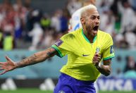 Após ter recorde igualado, Pelé aconselha Neymar: “Seu legado está longe do fim”