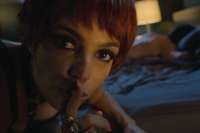 Emanuelle Araújo como Cleo em "Olhar Indiscreto" / Foto: Aline Arruda/Netflix