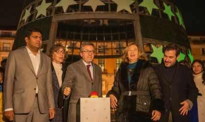Após contagem regressiva, luzes de árvore de Natal de Lisboa falham e vídeo viraliza
