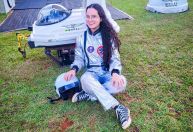 Brasileira de 18 anos descobre asteroide e é reconhecida pela Nasa