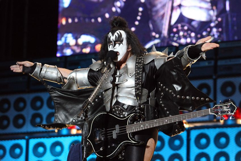 O baixista e vocalista Gene Simmons durante apresentação da banda americana Kiss, em São Paulo. / J. F. DIORIO/ESTADÃO CONTEÚDO/AE