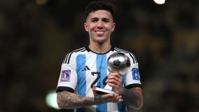 Enzo Fernández, da Argentina, foi escolhido como jogador revelação da Copa do Mundo 2022