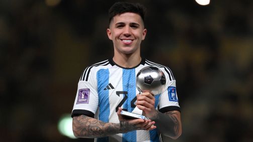 Enzo Fernández, da Argentina, foi escolhido como jogador revelação da Copa do Mundo 2022