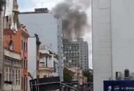 Incêndio atinge loja no centro do Rio de Janeiro nesta quinta-feira (29)