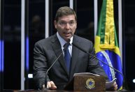 Taxas de juros no Brasil são pornográficas, diz presidente da Fiesp