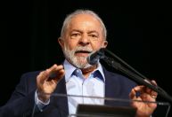 Após críticas a Israel, Lula reúne Amorim e ministros no Alvorada