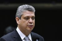 Lula pede que Márcio Macêdo seja candidato em 2026
