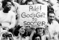 Pelé impulsionou futebol nos EUA com passagem pelo New York Cosmos