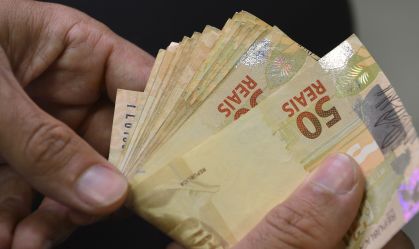 Maioria das negociações salariais teve ganhos acima do INPC em abril, diz Fipe
