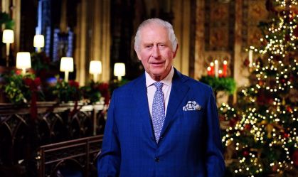 Médicos descobriram câncer de rei Charles III após internação; entenda