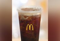 McDonald’s testa nova tampa sem canudo para copos