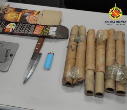 Polícia prende homem portando faca e rojões tentando entrar na posse de Lula