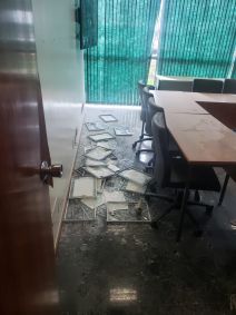 Depredação provocada por apoiadores criminosos do ex-presidente Jair Bolsonaro (PL) é registrada na Câmara dos Deputados nesta segunda-feira (9).