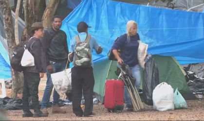 Acampamento no QG do Exército em Brasília é desmontado