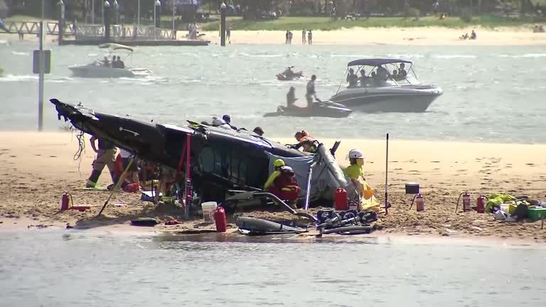 9883AS-AUSTRALIA-HELICOPTERS_CRASH_O_
