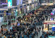 Entenda o que retorno dos turistas chineses significa para economia global