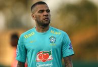 Defesa de Daniel Alves elabora estratégia para evitar condenação por estupro
