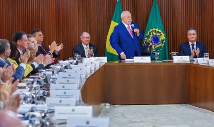Lula faz reunião ministerial nesta quinta (15) em meio à disputa no Turismo