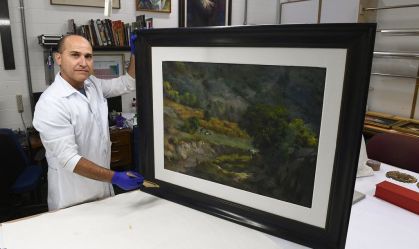 Senado divulga restauração de primeira obra vandalizada nos atos de 8 de janeiro; veja