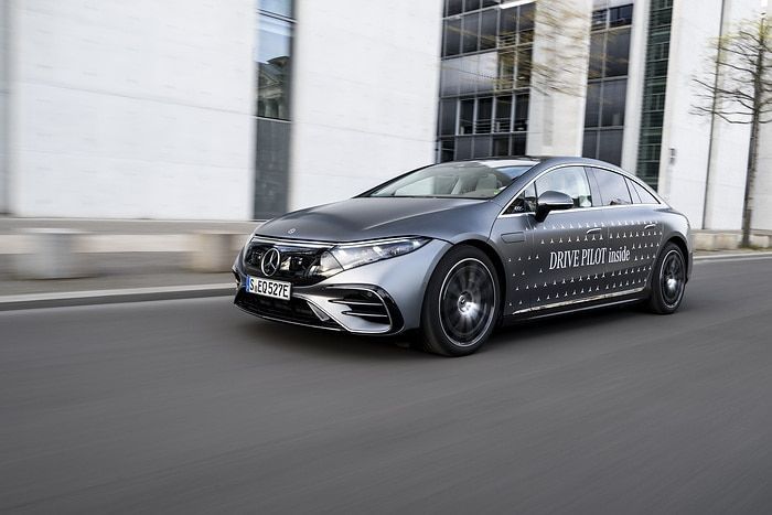EQS (V297) with DRIVE PILOT will be available in Germany starting May 17, 2022