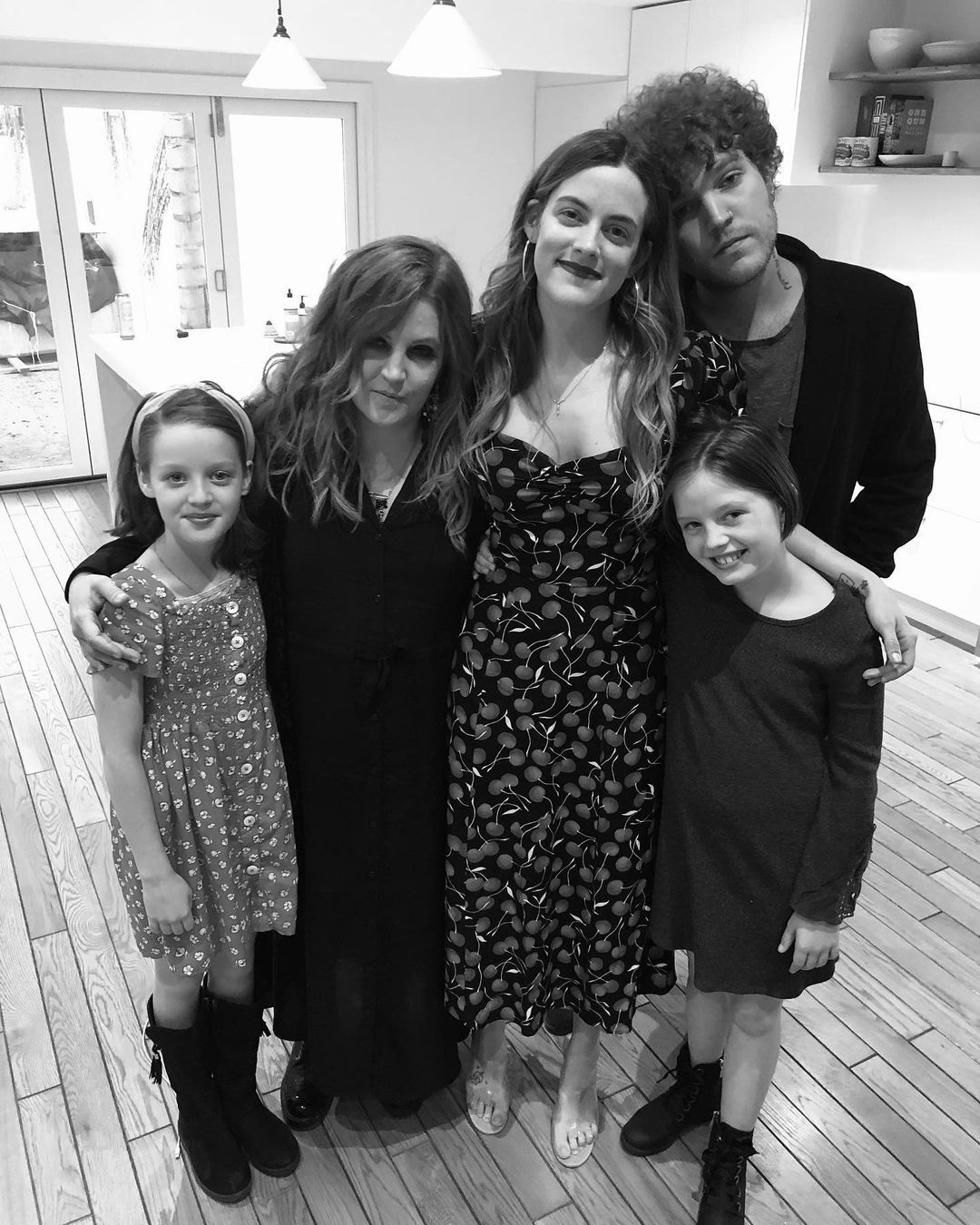Lisa Marie Presley e os quatro filhos • Reprodução/Instagram