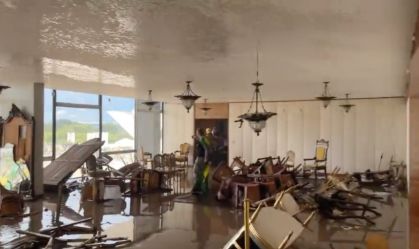 Salão Nobre do STF destruído após invasão