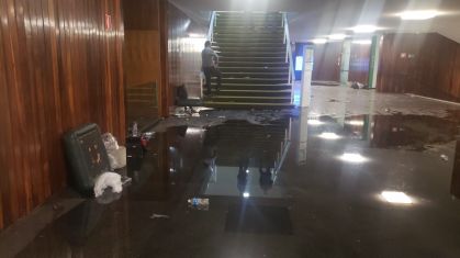 Depredação provocada por apoiadores criminosos do ex-presidente Jair Bolsonaro (PL) é registrada na Câmara dos Deputados nesta segunda-feira (9).