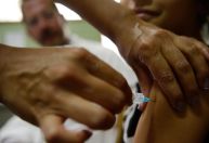 OMS recomenda dose única contra o HPV e alerta para baixas coberturas vacinais