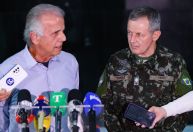 “Era uma troca necessária”, diz Múcio à CNN sobre mudança no Exército