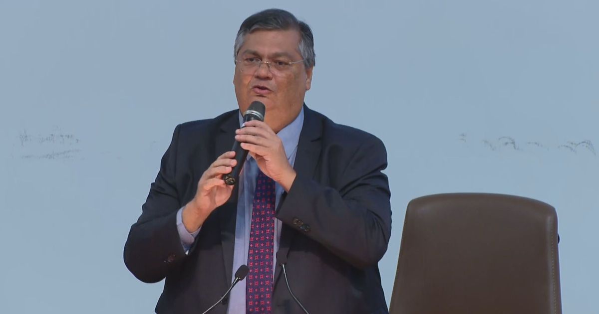 Dino diz que pedirá extradição de Torres caso ele não se apresente até ...