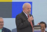 Rico vai pagar mais e vamos lutar por isenção de até R$ 5 mil, diz Lula sobre IR