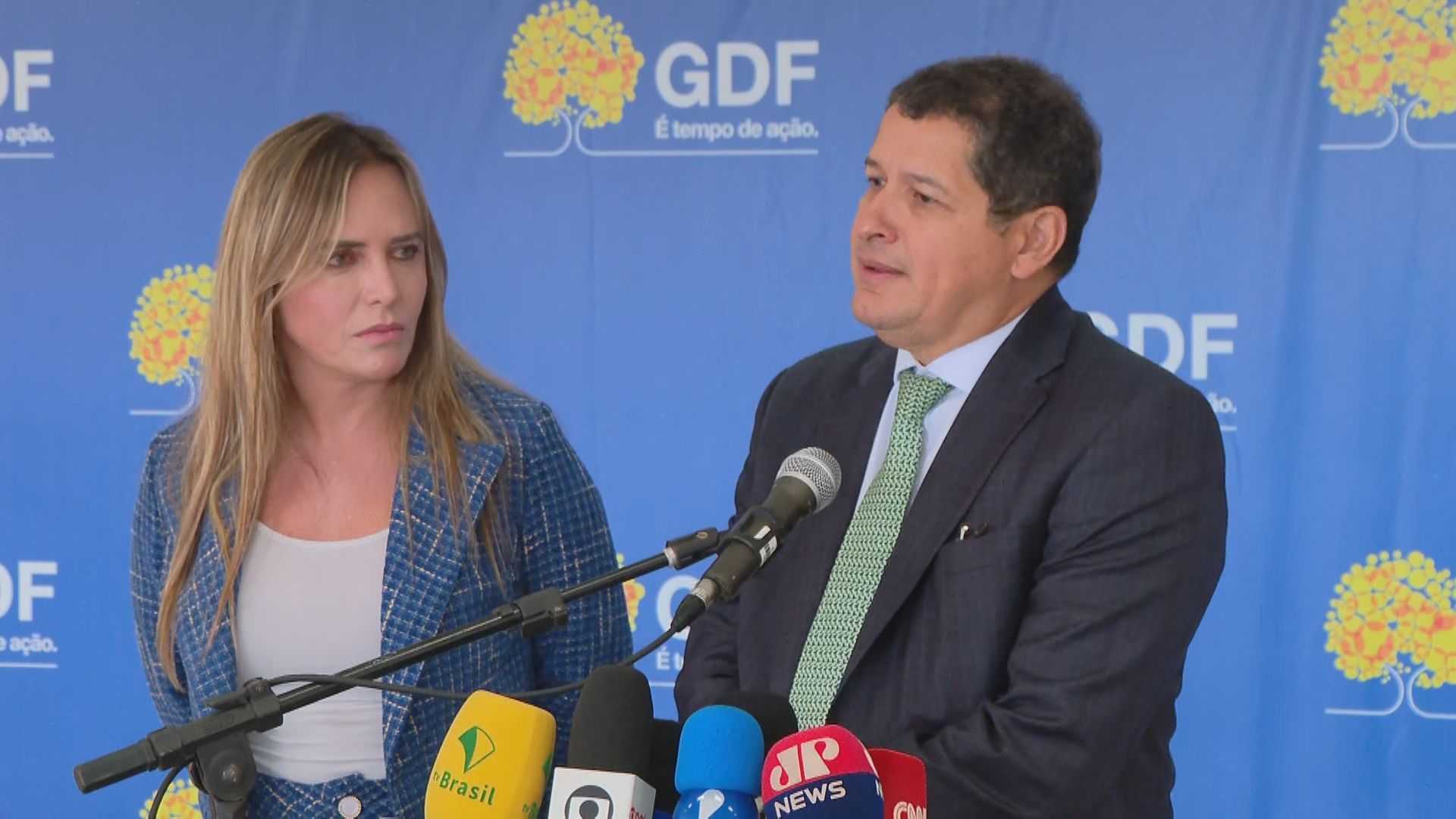 celina leão e sandro avelar