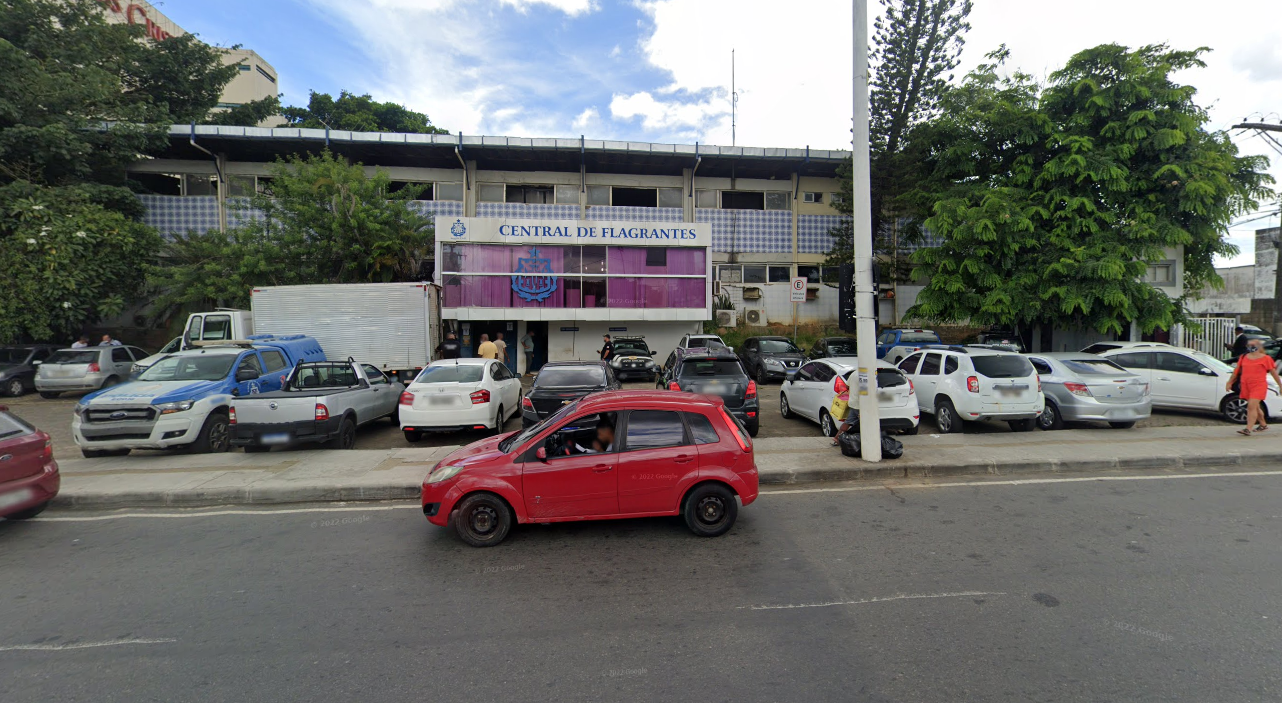 Central de Flagrantes da Polícia Civil em Salvador.