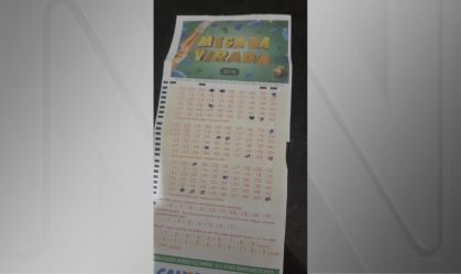 Menino de 10 anos acertou as dezenas da Mega da Virada, mas mãe não registrou jogo a tempo