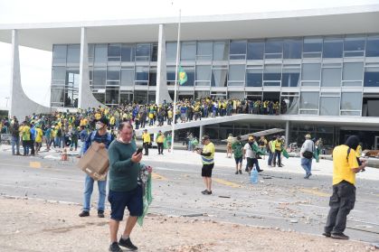 Ataques criminosos aos Três Poderes, em Brasília
