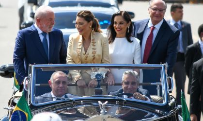 PRESIDENTE LULA DESFILE CARRO ABERTO POSSE