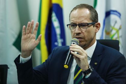 O interventor federal na segurança pública do Distrito Federal, Ricardo Cappelli, em coletiva de imprensa sobre o relatório com informações sobre os ataques criminosos em Brasília