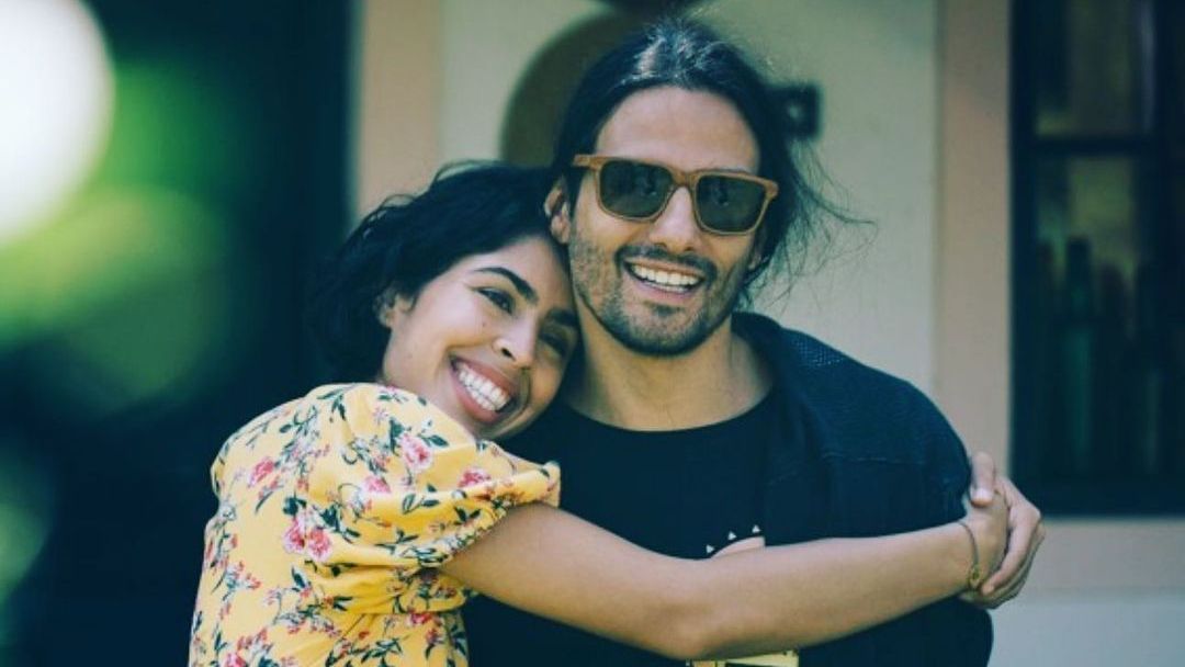 Bela Gil postou foto ao lado do agora ex-marido JP Demasi