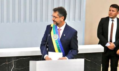 Clécio Luis toma posse como governador do Amapá