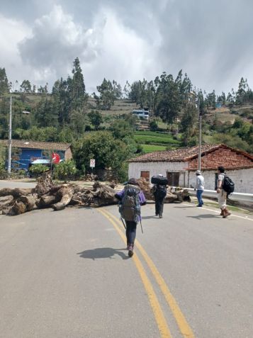 Barricadas em estradas do Peru fotografadas por brasileiras / Arquivo pessoal