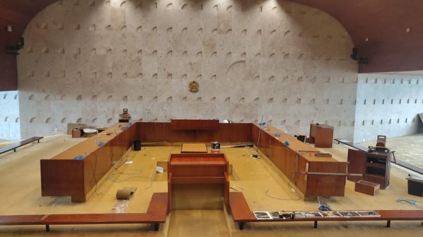 Plenário do STF reconstituído após ataque / Reprodução / STF