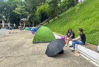 Fãs acampam em São Paulo para comprar ingressos para o show do RBD
