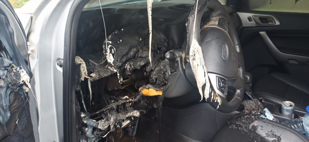 Painel de caminhonete derrete após ser atingida por raio / Arquivo pessoal