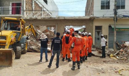 corpo de bombeiros bahia explosão em imóvel