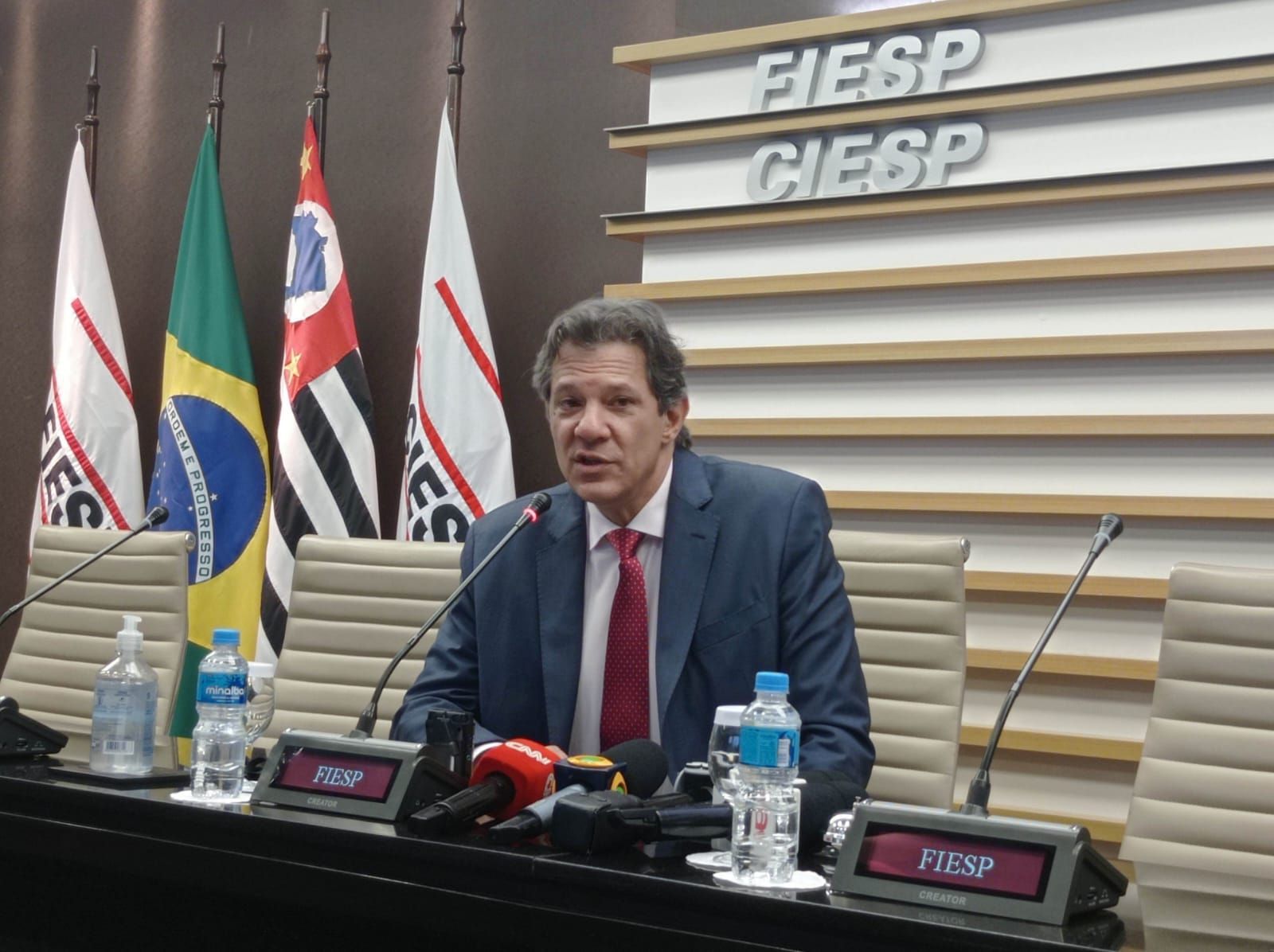 Ministro da Fazenda, Fernando Haddad, em reunião na Fiesp, em São Paulo, nesta segunda-feira (30)